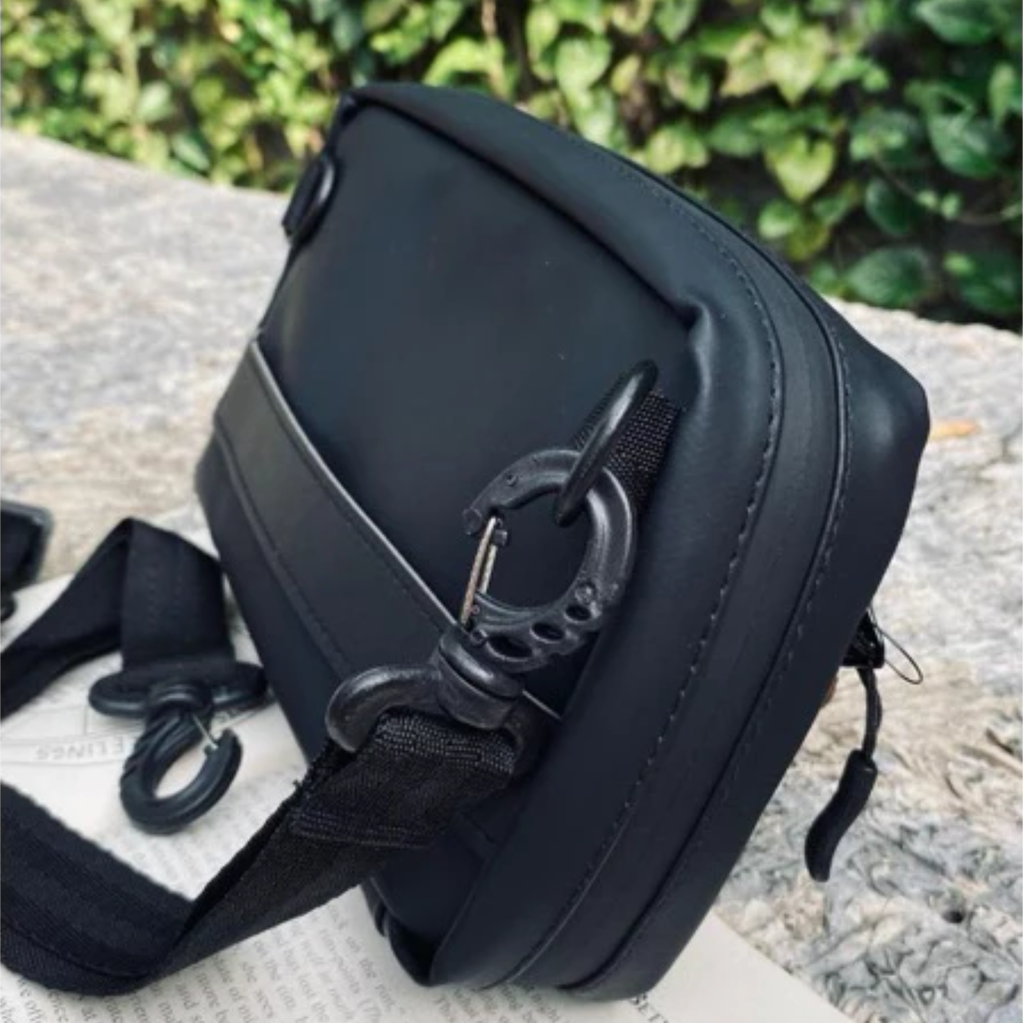 AR LENKA handbag 2